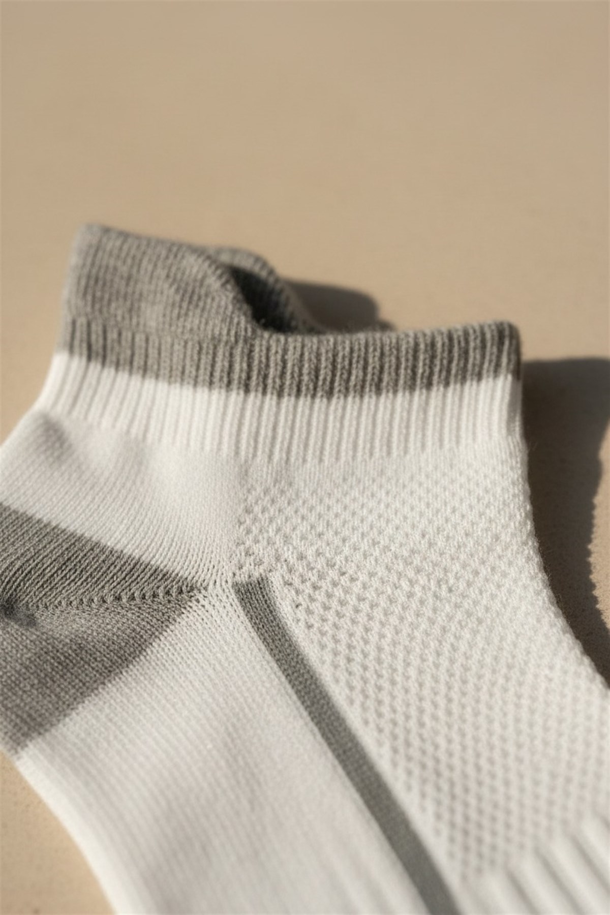 Erkek Gri Çizgili Step Çorap 