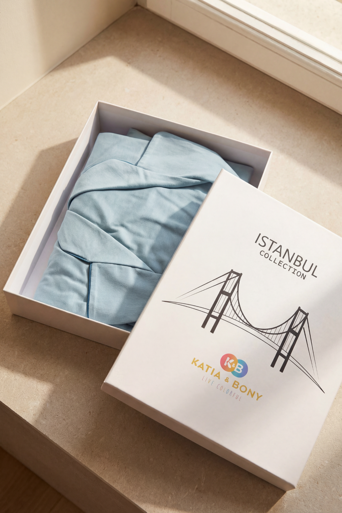 Erkek İstanbul Serisi Boğaz Köprüsü Desenli Premium Kutulu Pijama Takımı Mavi