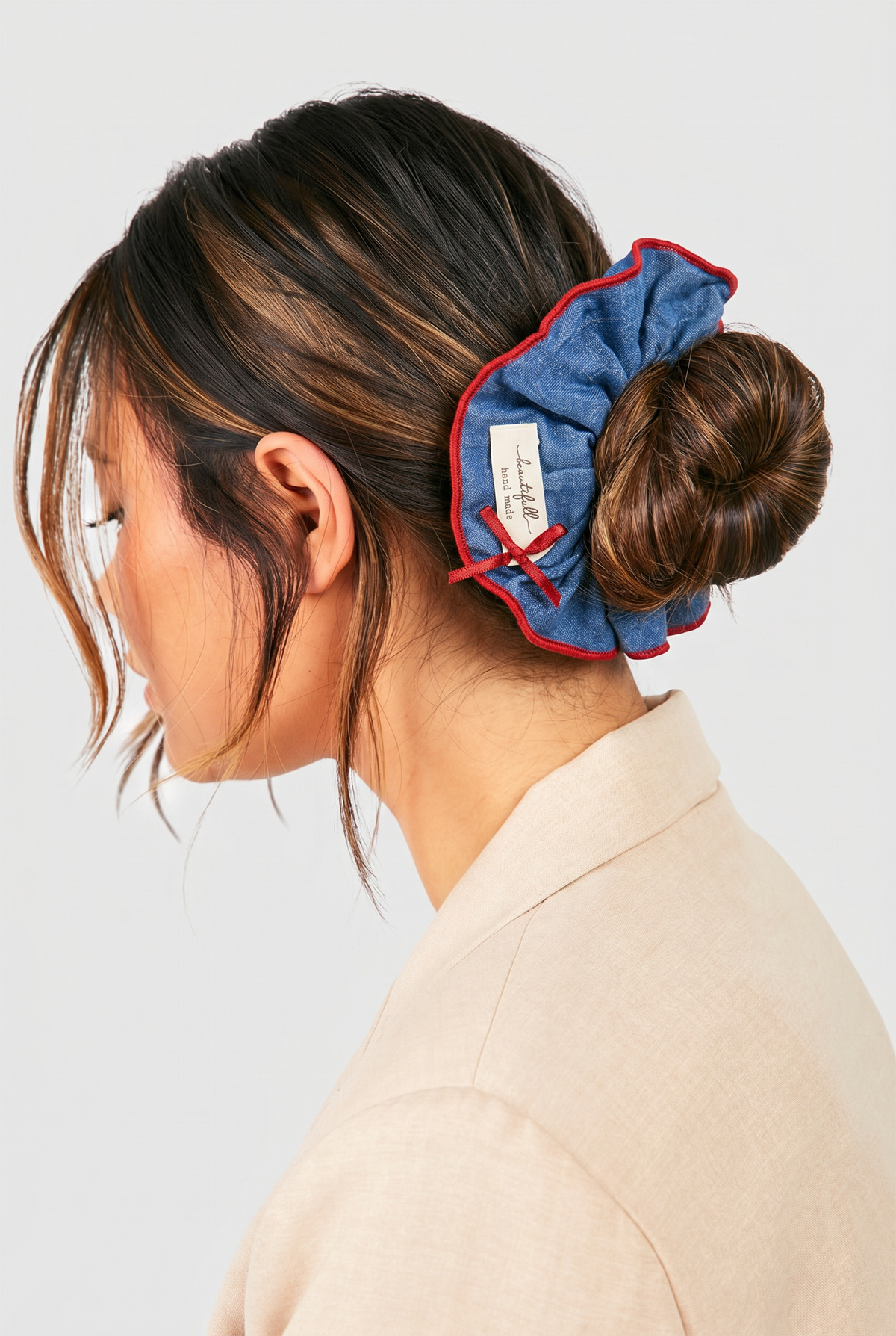Açık Mavi Denim Görünümlü Fırfırlı Scrunchie Saç Tokası