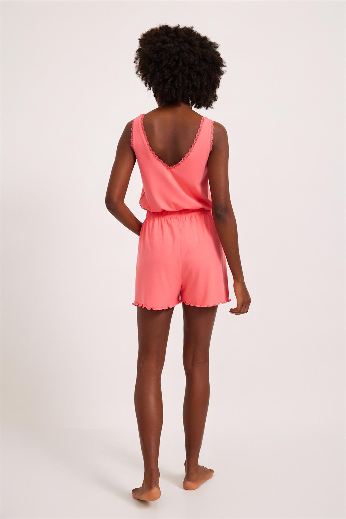 Fun Giraffe Womens Shorts Pink