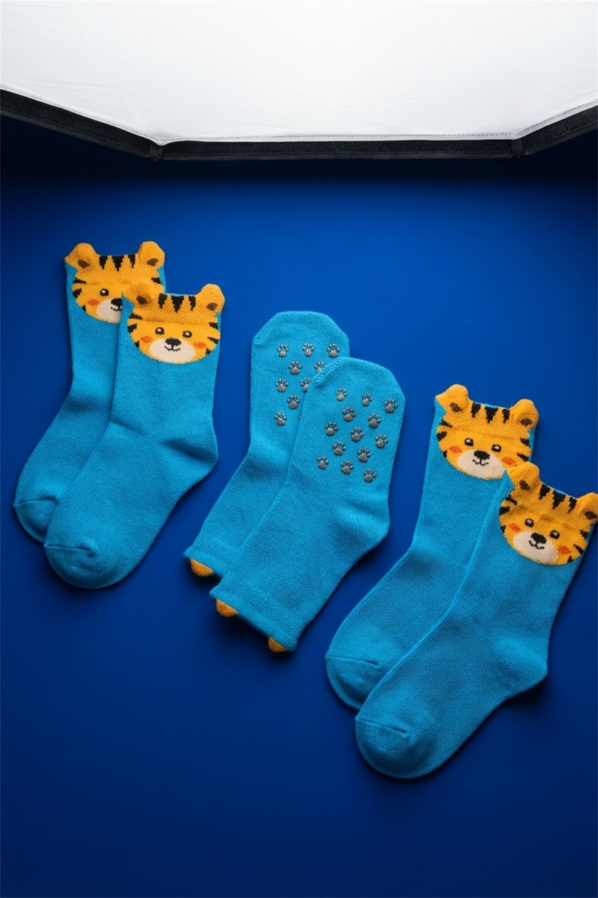 Hayvan Desenli Mavi Bebek Soket Çorap