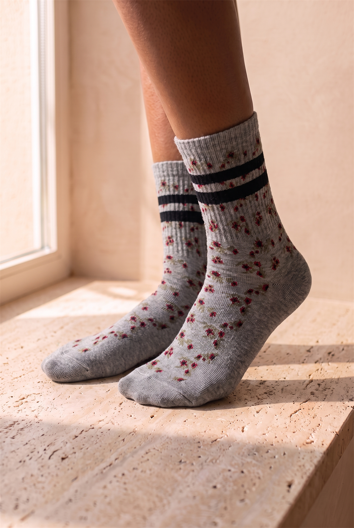 Floral Womens Socks Gray