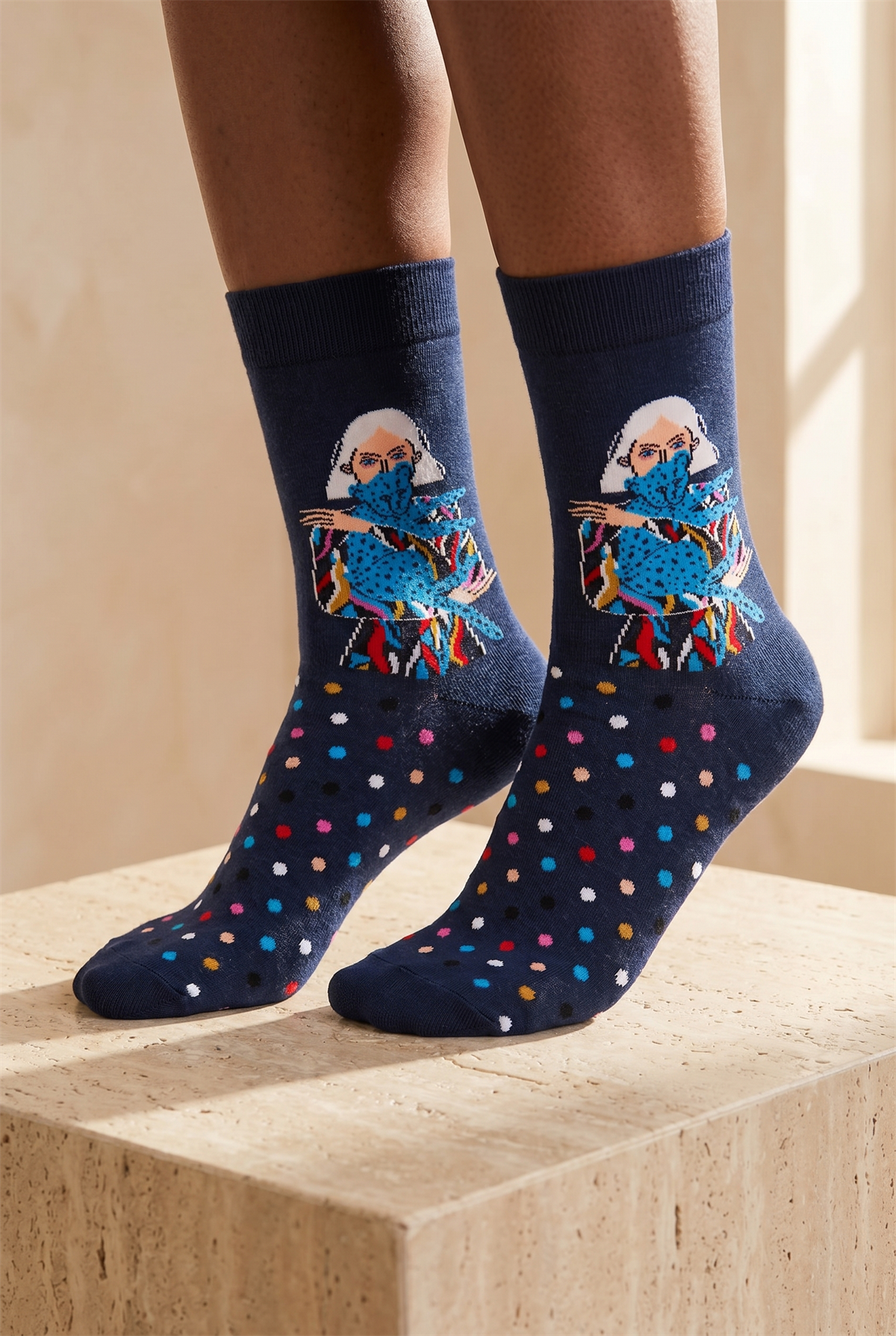 Kadın Figürlü Soket Çorap Lacivert