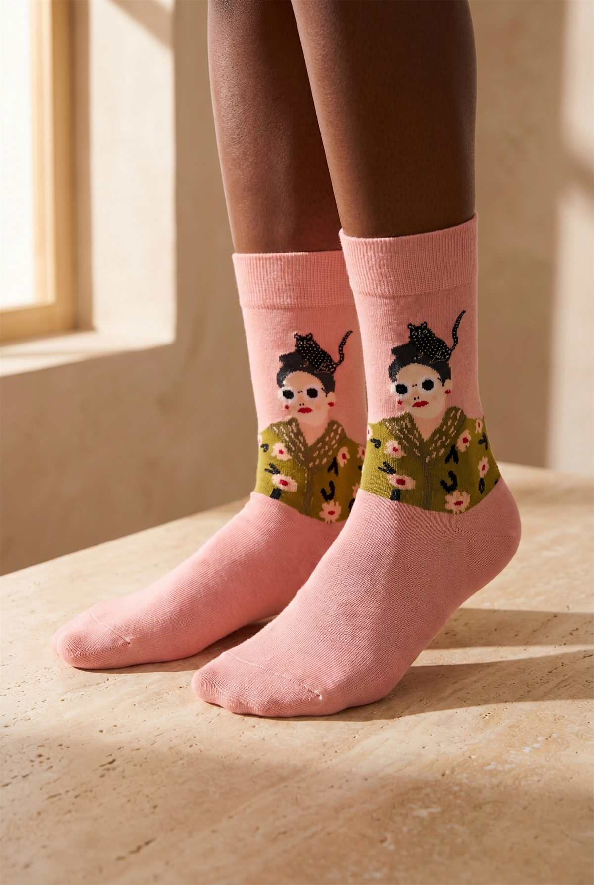 Kadın Figürlü Soket Çorap Pembe