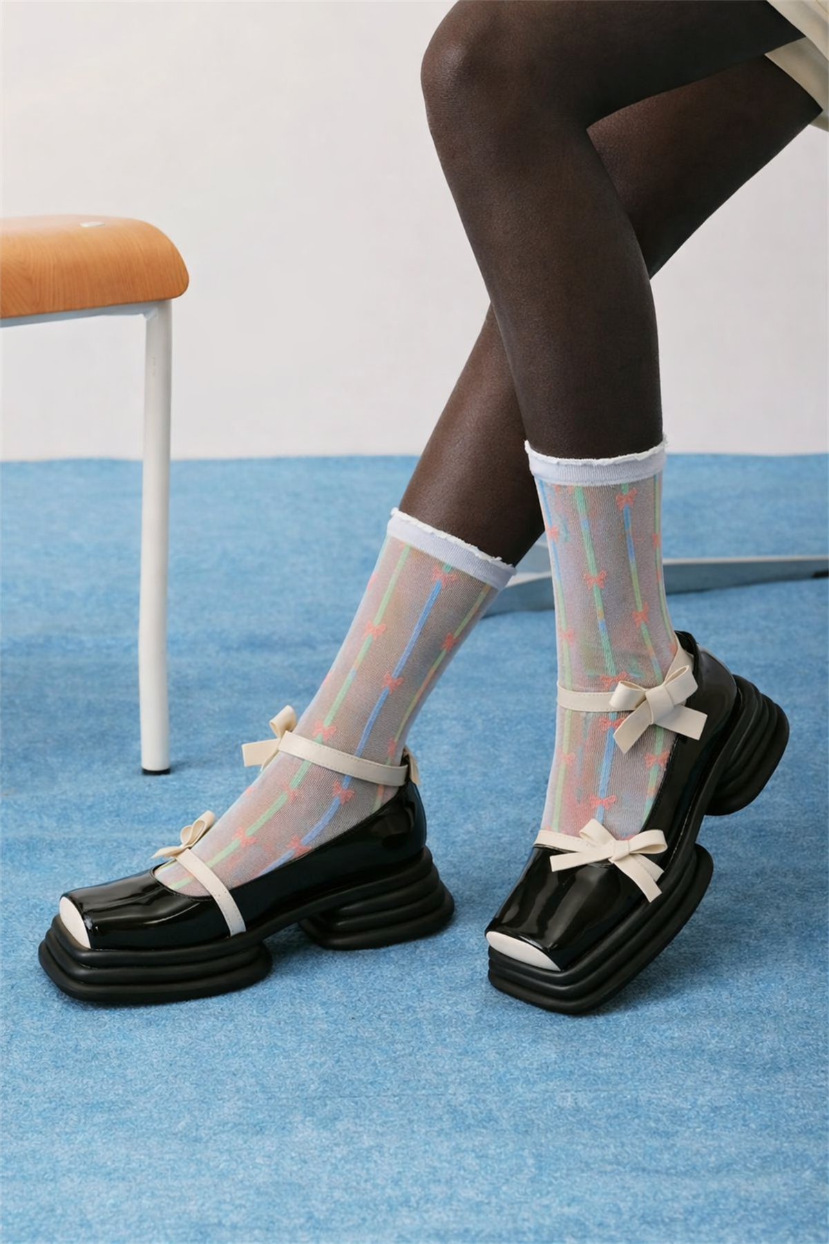 Kadın Fiyonklu İnce Soket Çorap Beyaz