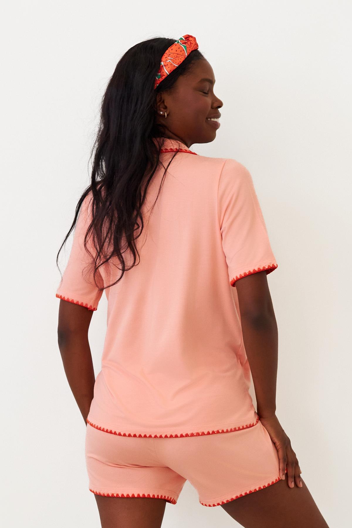 Kadın Frill Wave Kalp Yengeç Nakışlı Şortlu Pijama Takımı