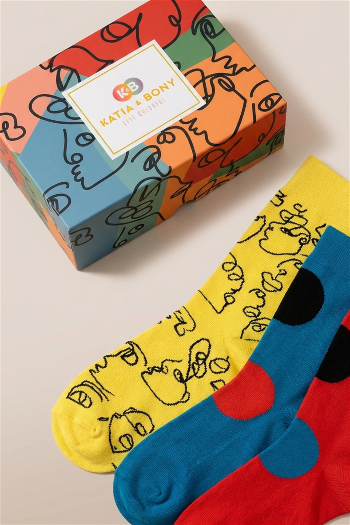 Kadın Geometrik Desenli 3lü Kutulu Soket Çorap