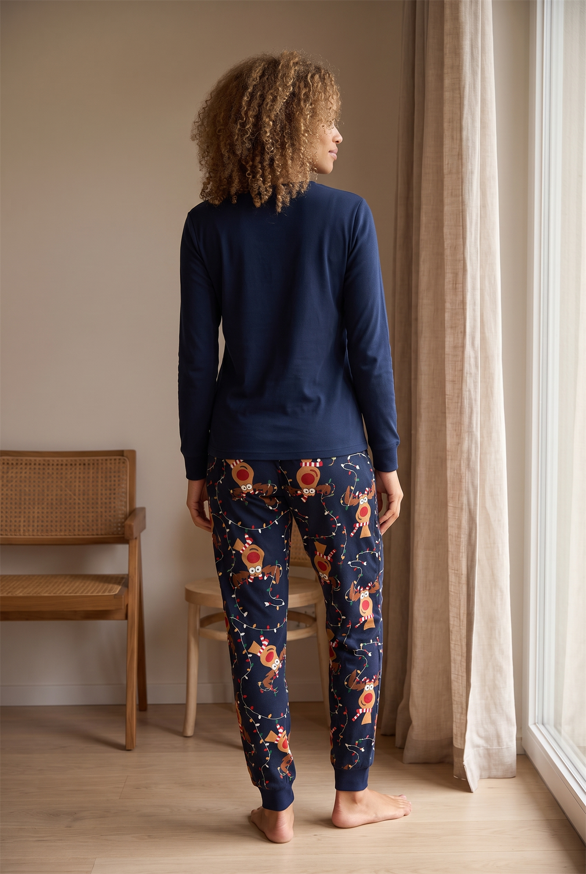 Kadın Geyik Desenli Kutulu Yılbaşı Pijama Takımı Lacivert