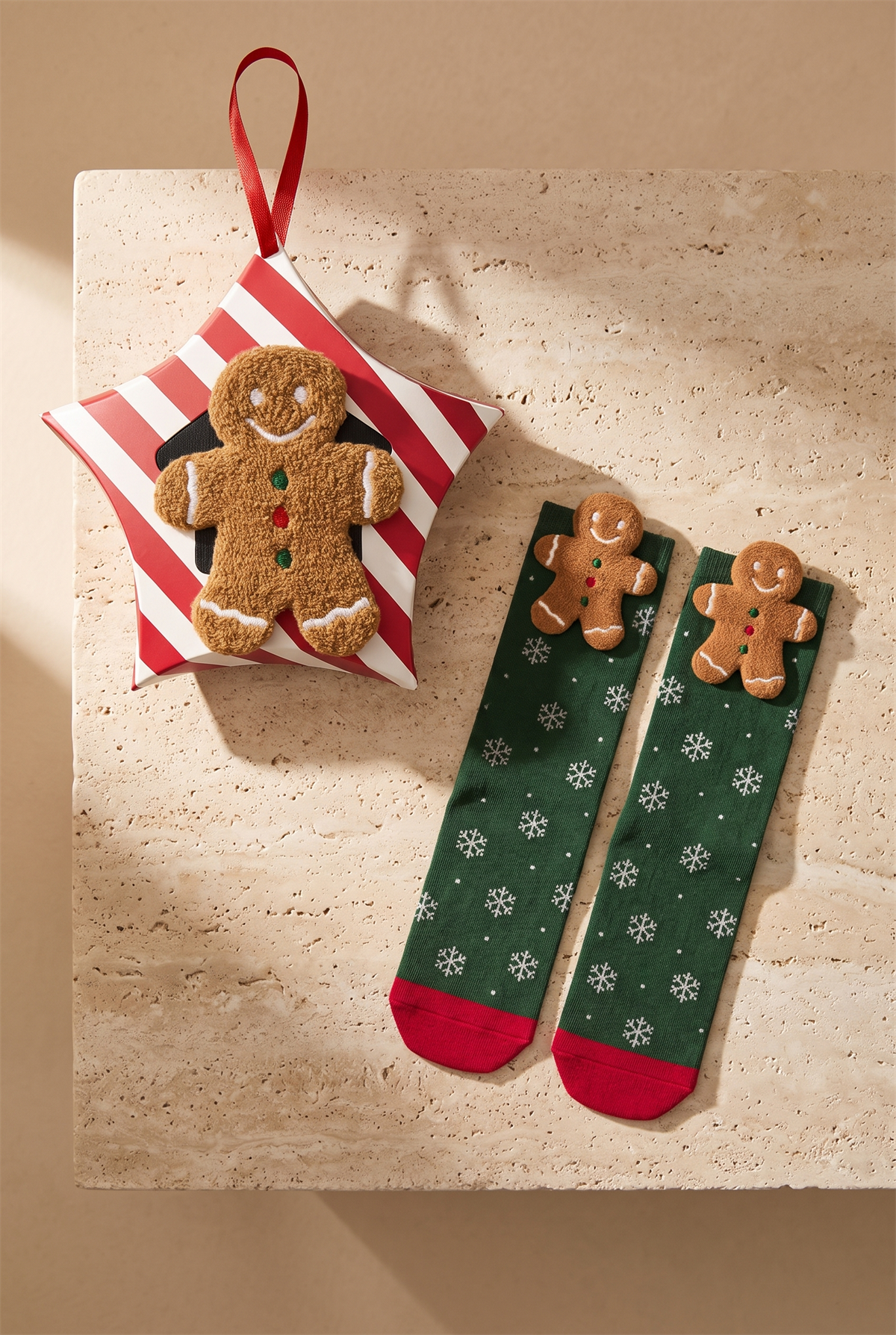 Kadın Ginger Breadman Kutulu Yılbaşı Soket Çorap 
