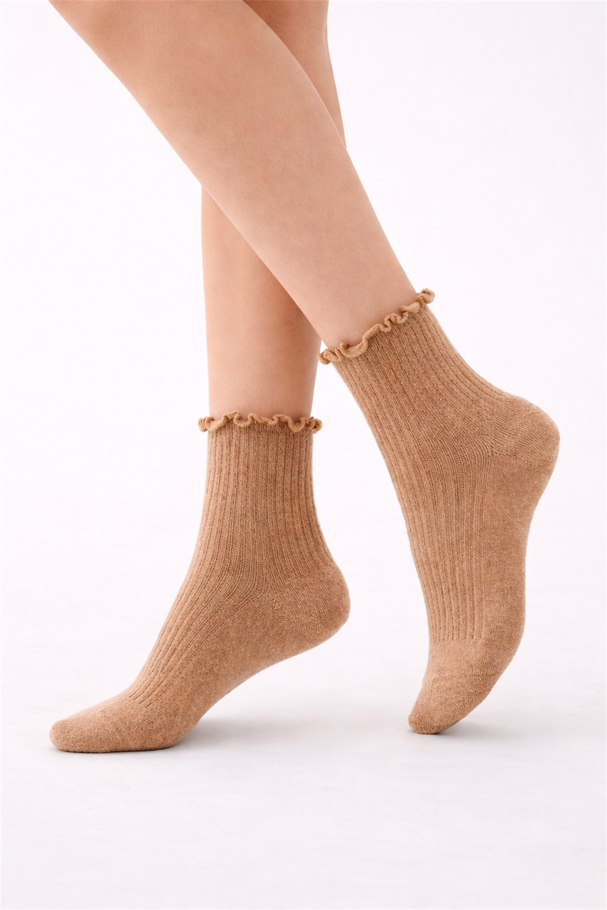 Kadın Kahverengi Bileği Fırfırlı Soket Çorap