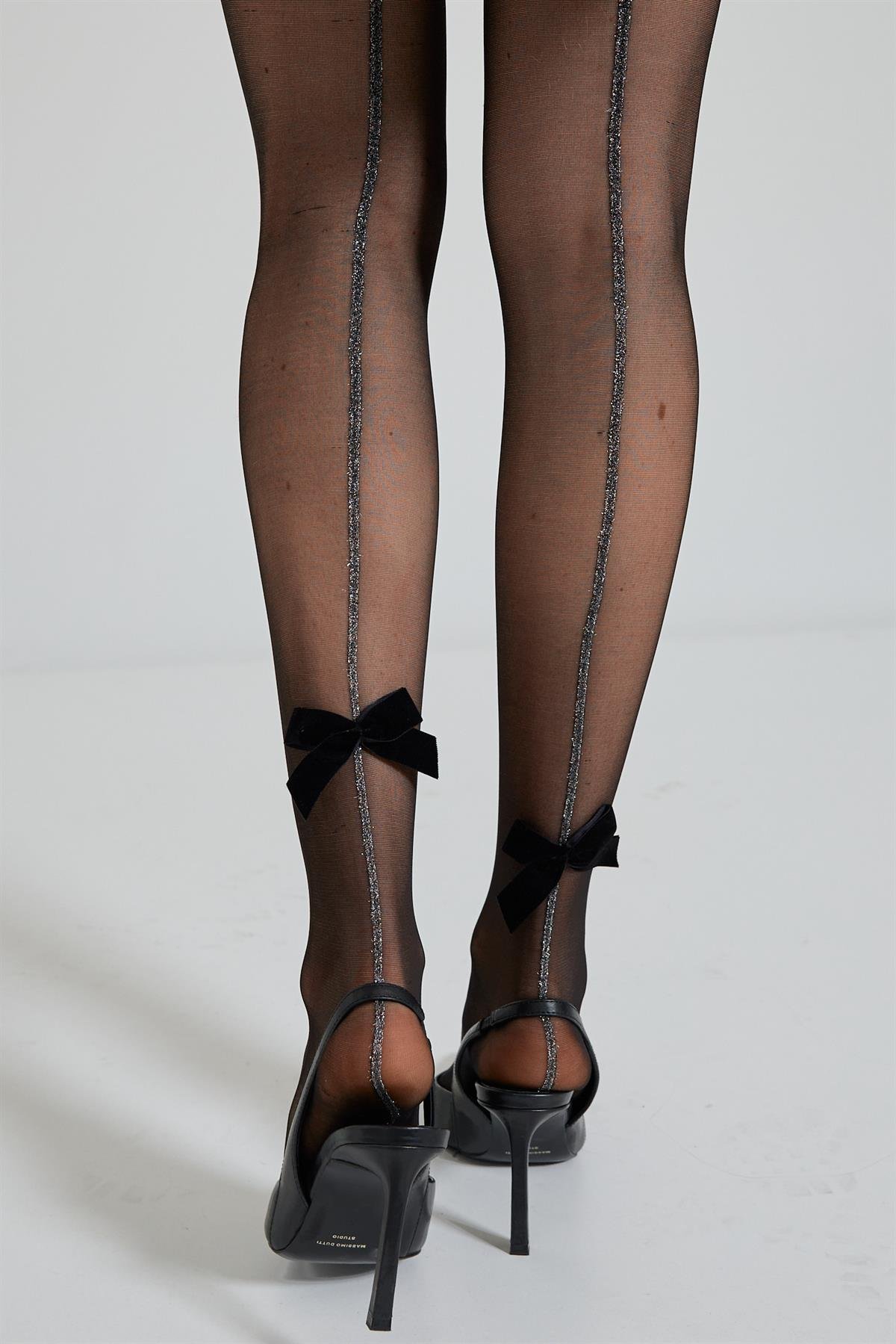 12502G1002 KURDELE AKSESUARLI ŞERİTLİ KADIN KÜLOTLU ÇORAP SİYAH