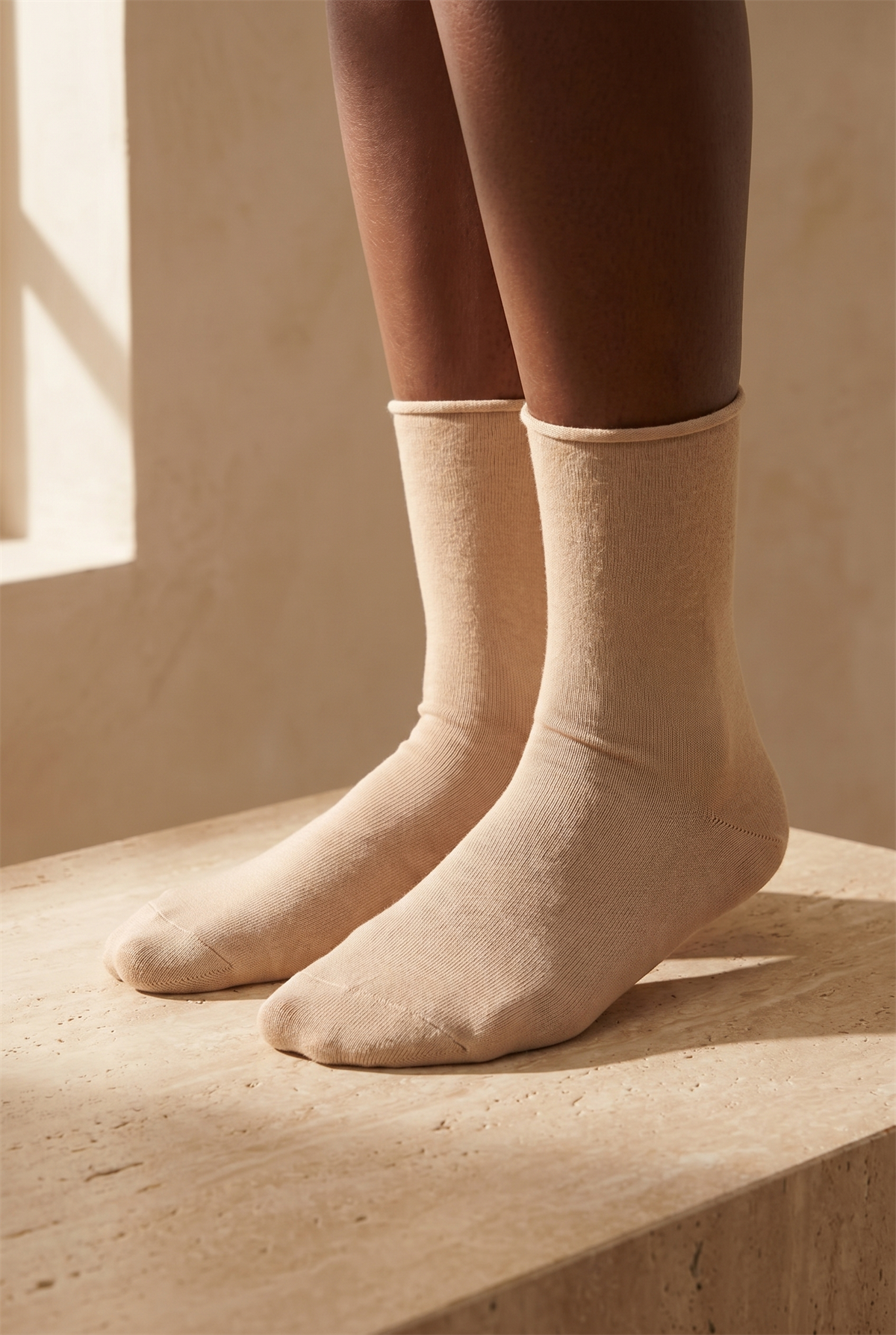 Kadın Latte Renkli Lastiksiz Modal Kumaş İnce Soket Çorap