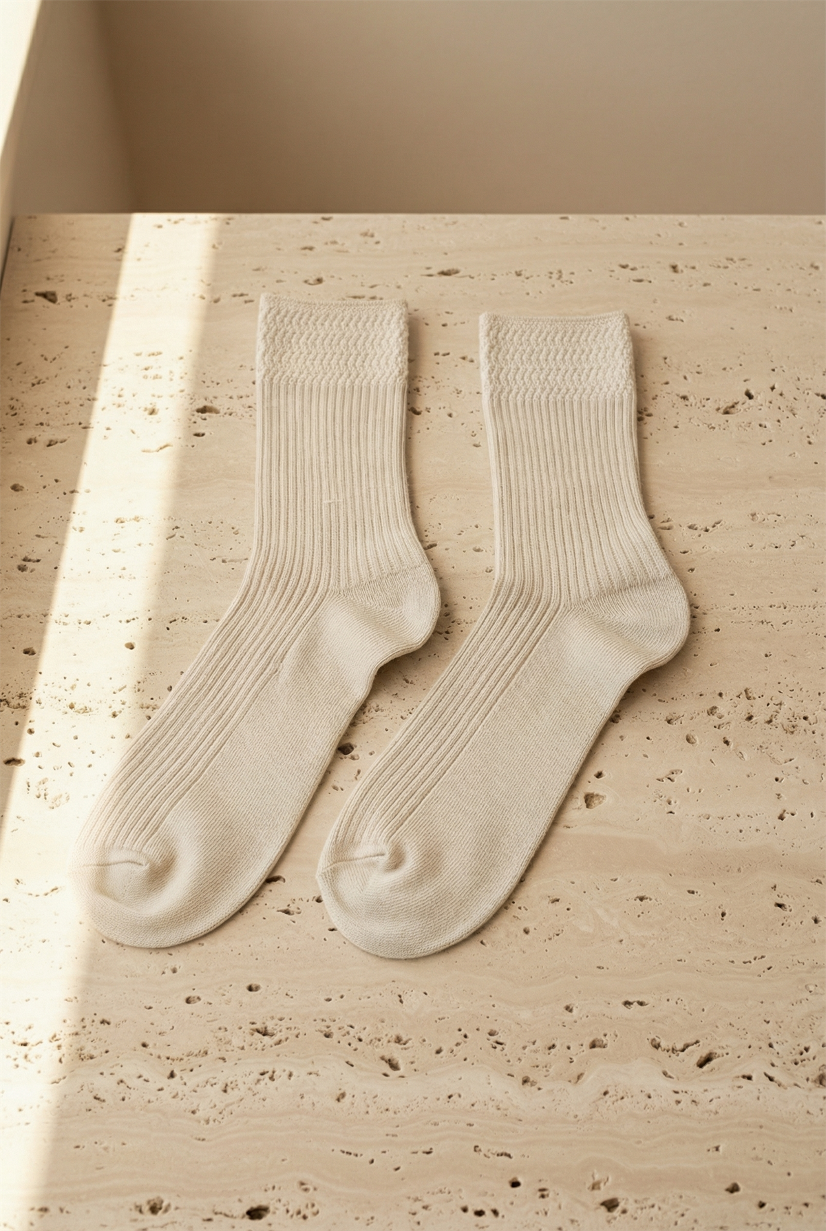 Kadın Örgü Desenli Soket Çorap Ekru
