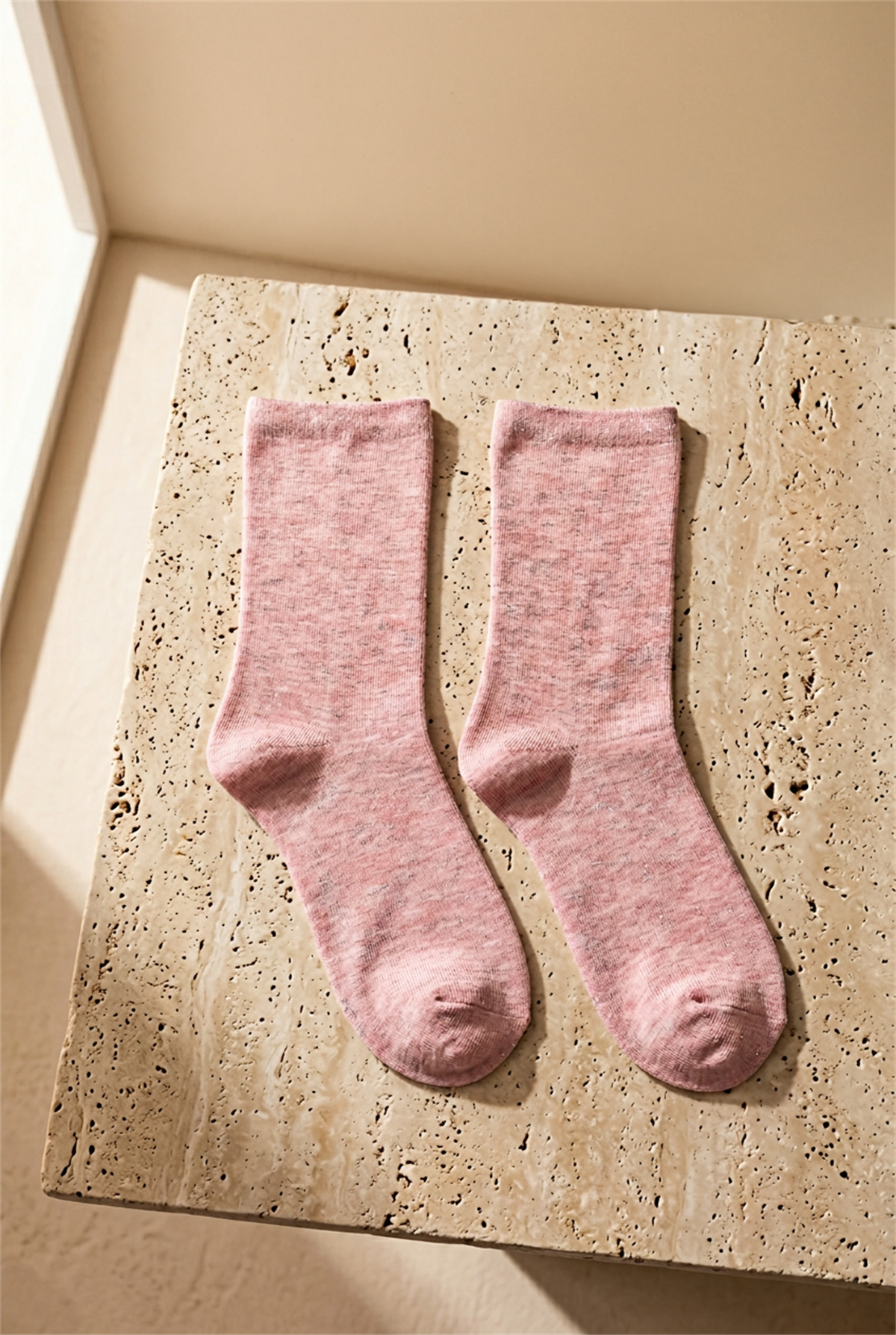 Kadın Pembe Renkli Sim Detaylı Soket Çorap