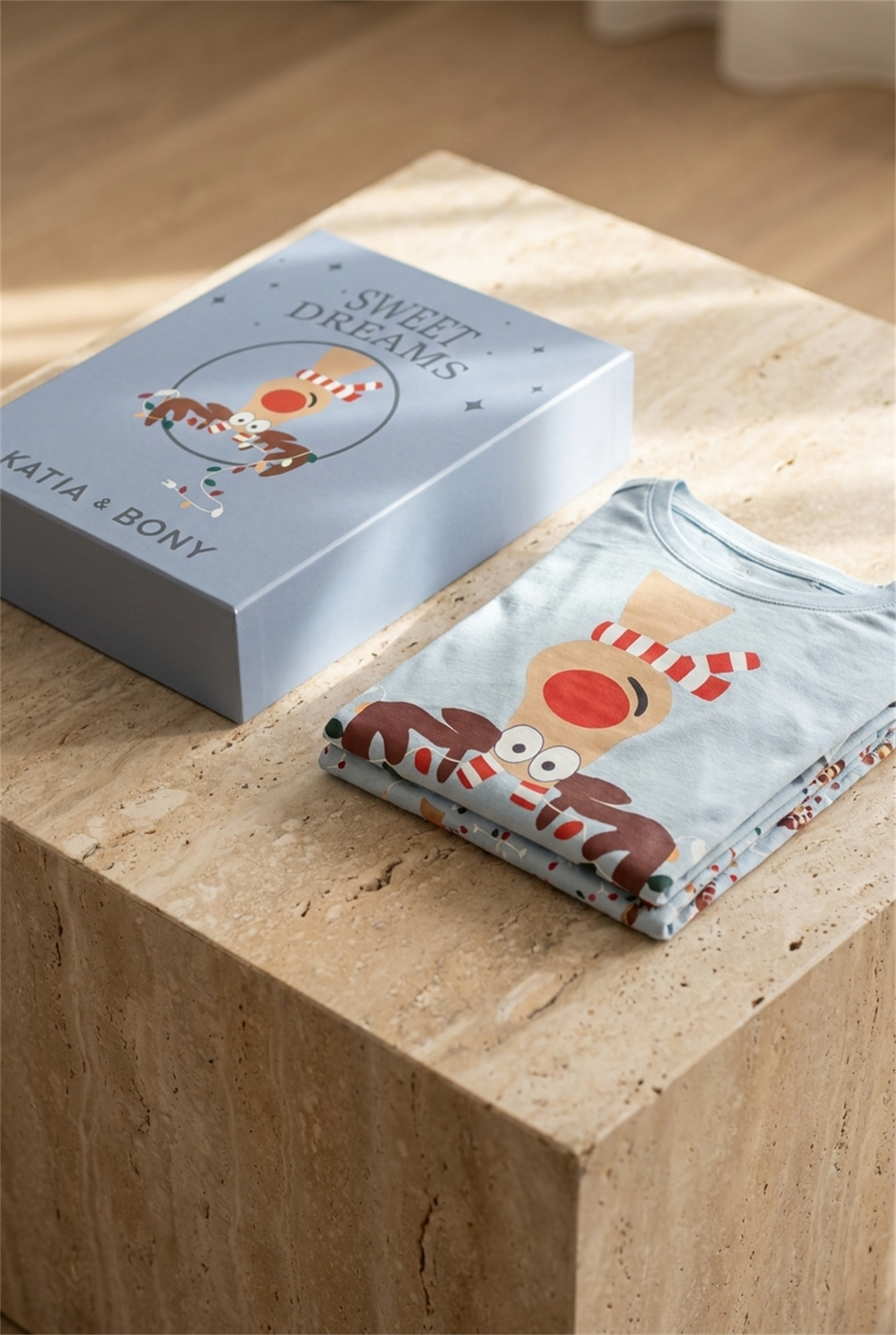 Kadın Sweet Dreams Kutulu Geyik Desenli Mavi  Pijama Takımı