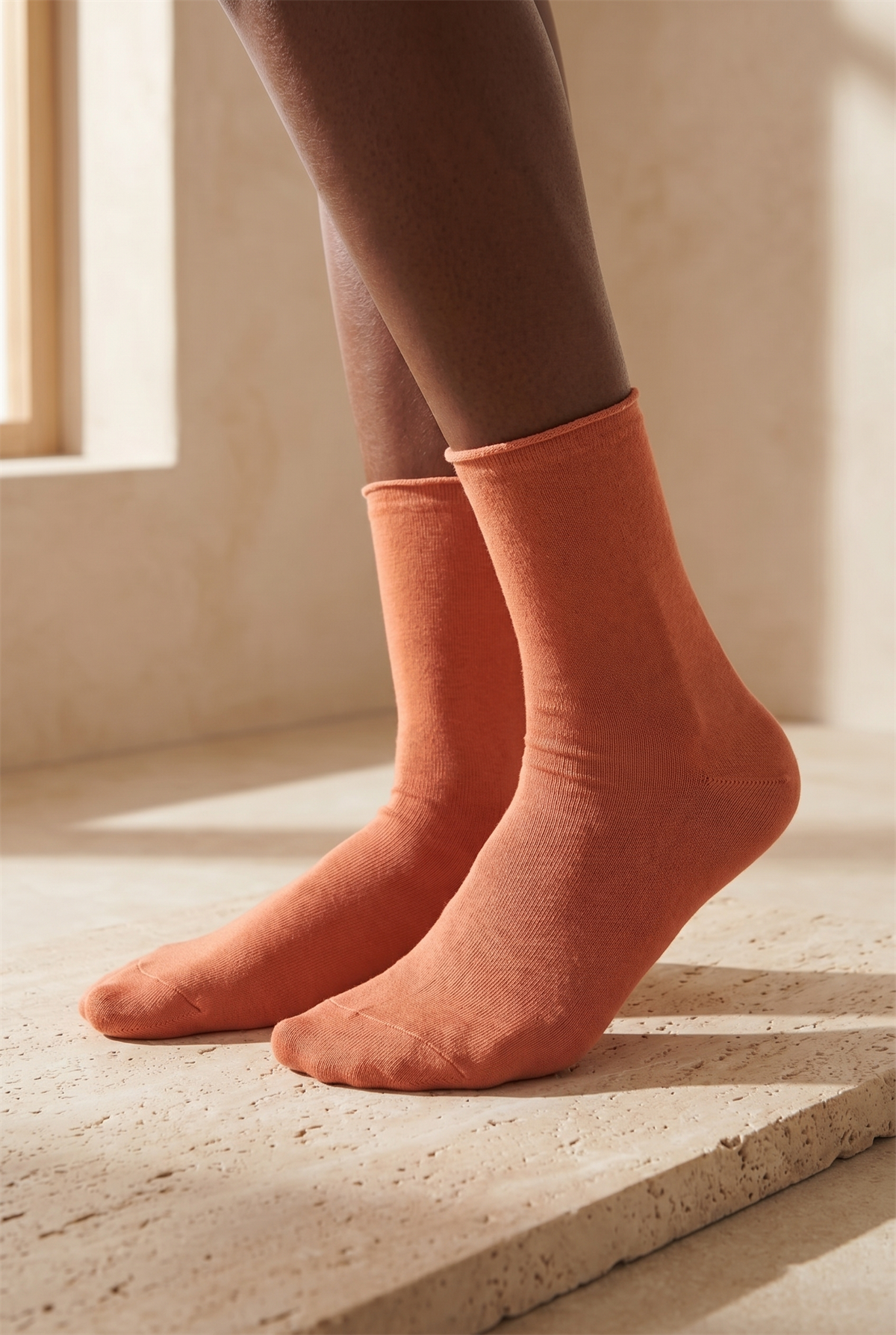Kadın Turuncu Renkli Lastiksiz Modal Kumaş İnce Soket Çorap