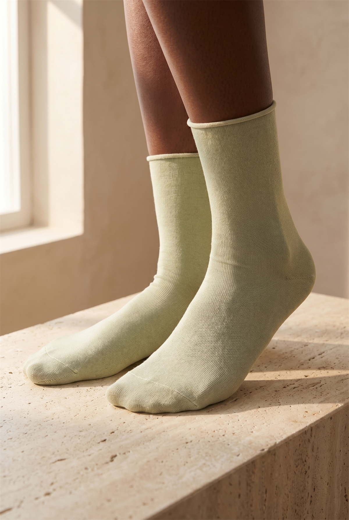 Kadın Yeşil Renkli Lastiksiz Modal Kumaş İnce Soket Çorap