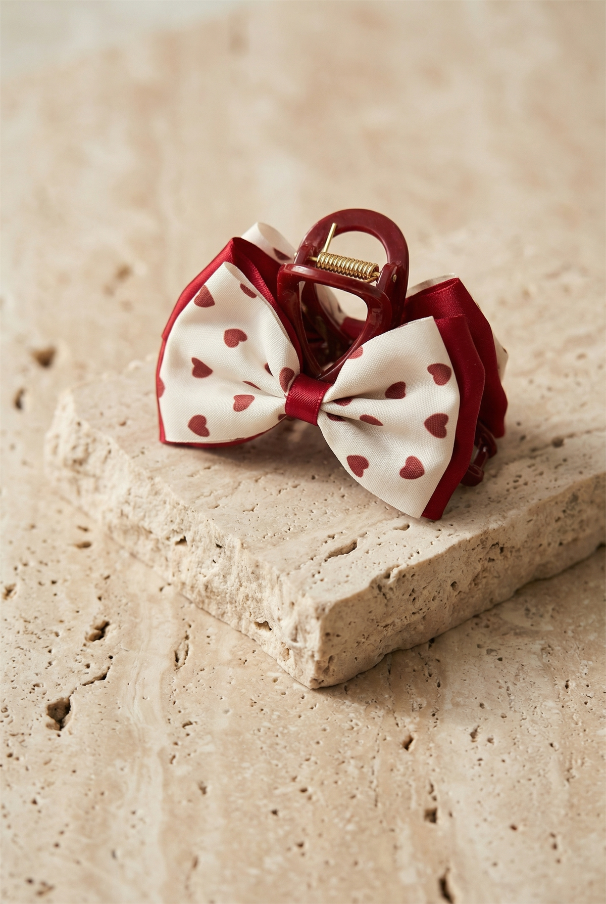 Heart Patterned 3-Plus Buckle Ecru