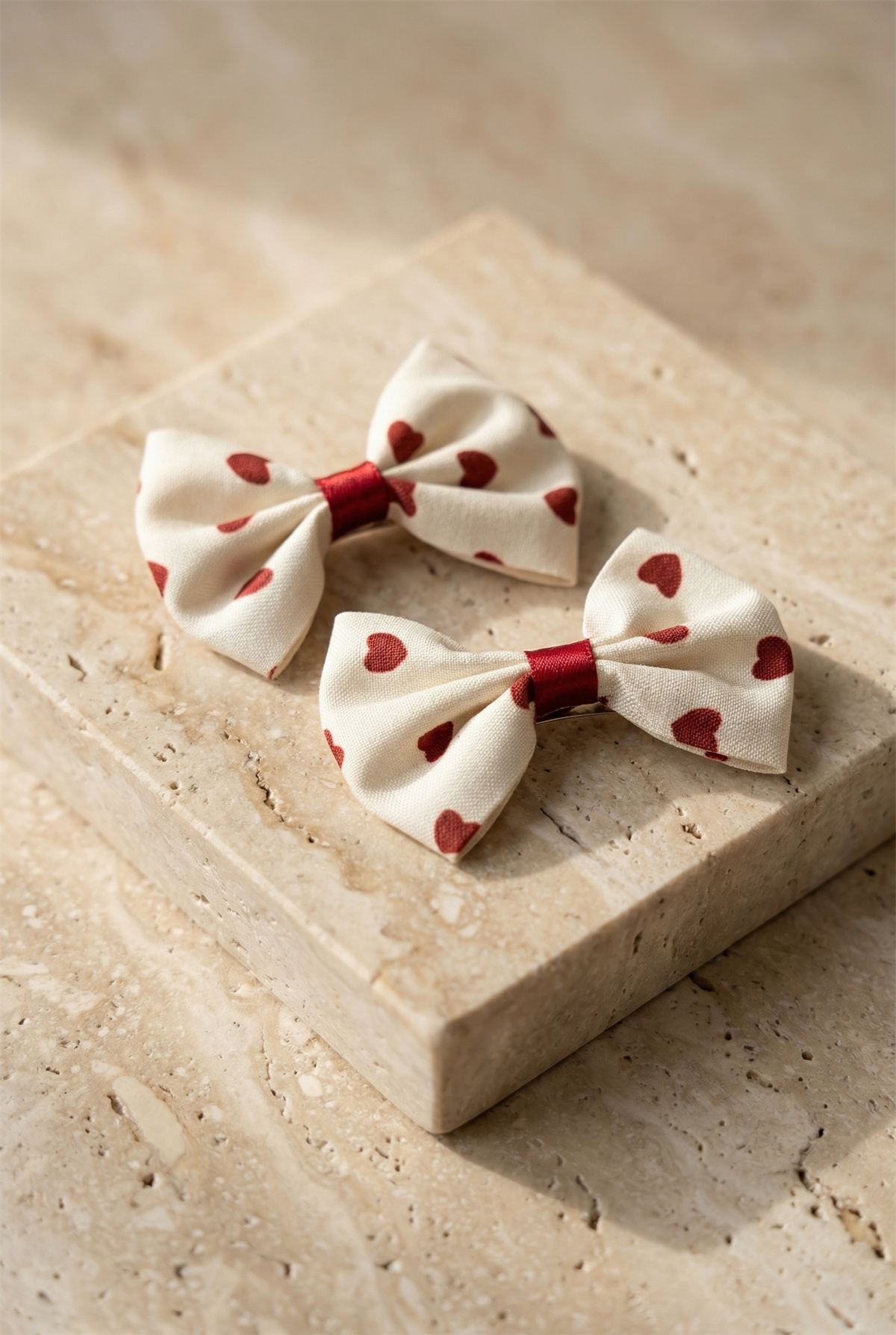 Heart Patterned 3-Plus Buckle Ecru