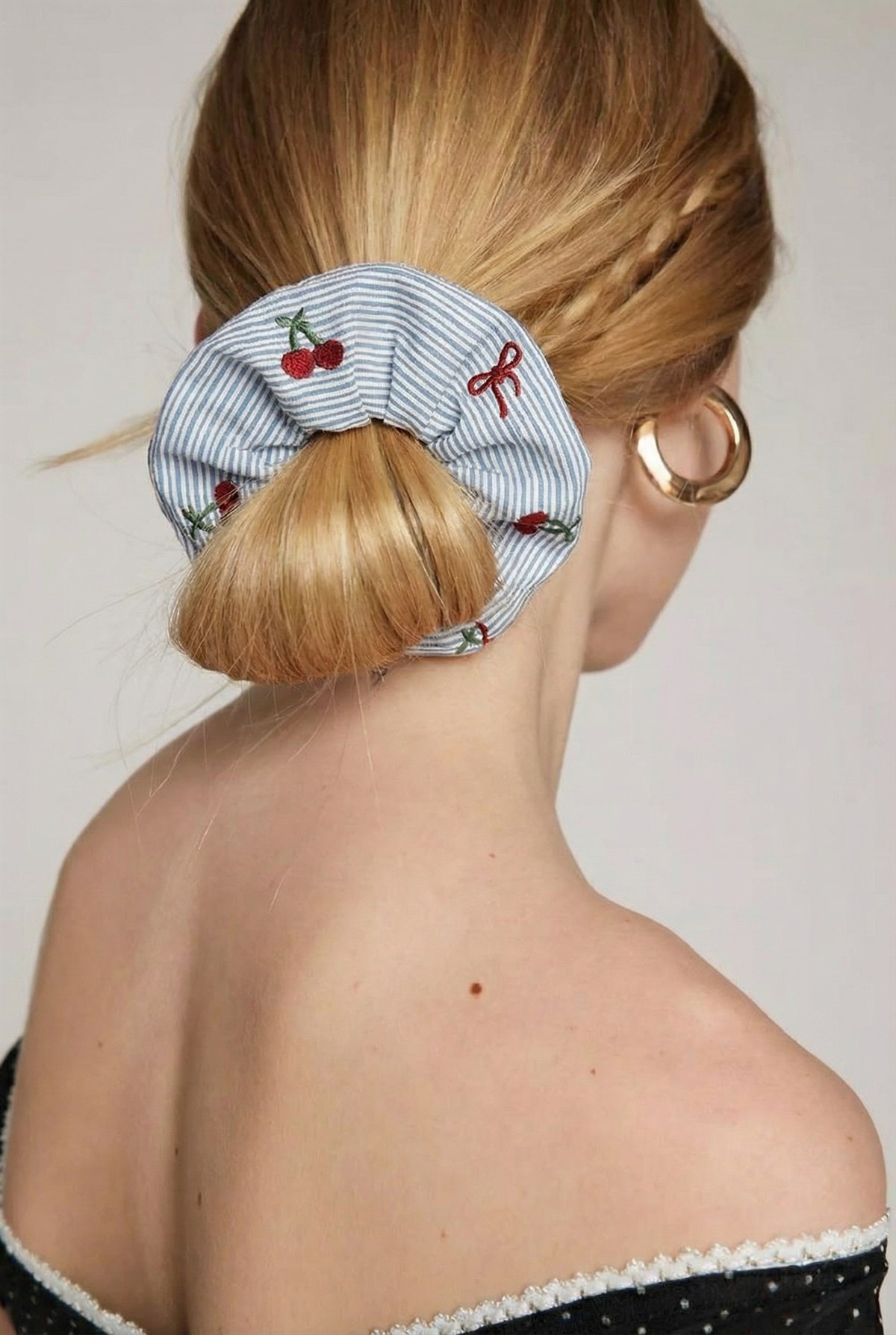 Checkered Cherry Figured Blue Elastic Buckle