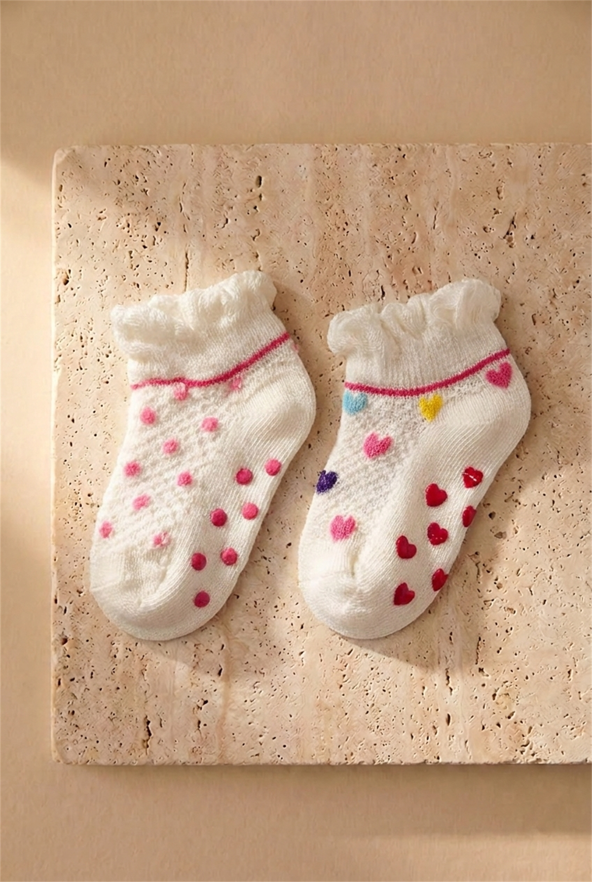 12601B1001 2PCK RENKLİ KALPLİ BEBEK STEP ÇORAP White Karışık