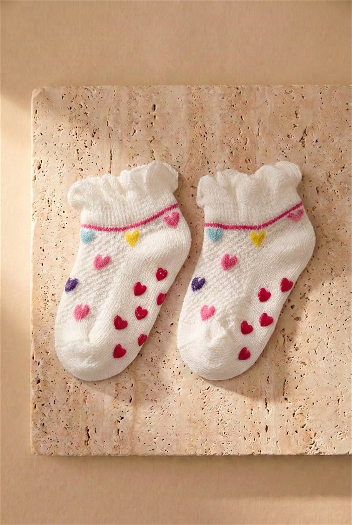 12601B1001 2PCK RENKLİ KALPLİ BEBEK STEP ÇORAP White Karışık