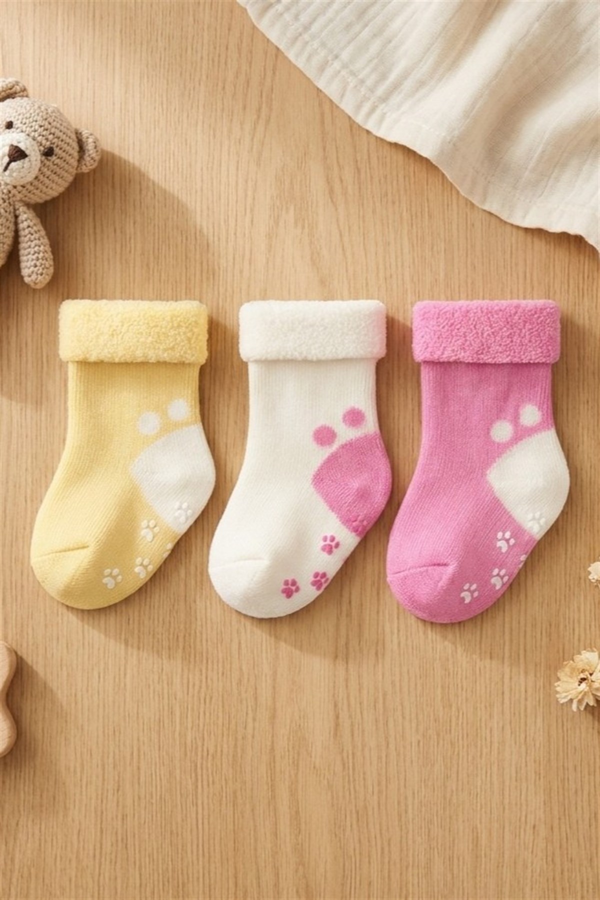 Baby Girl 3-Piece Towel Sock Pink-White-Yellow
