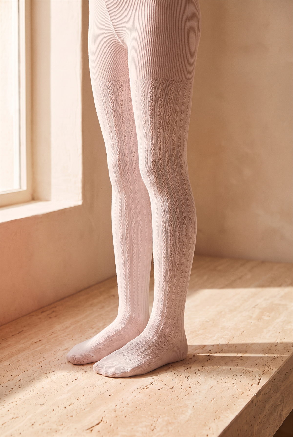 Girls 20 Denier Knitted Patterned Pantyhose Pink