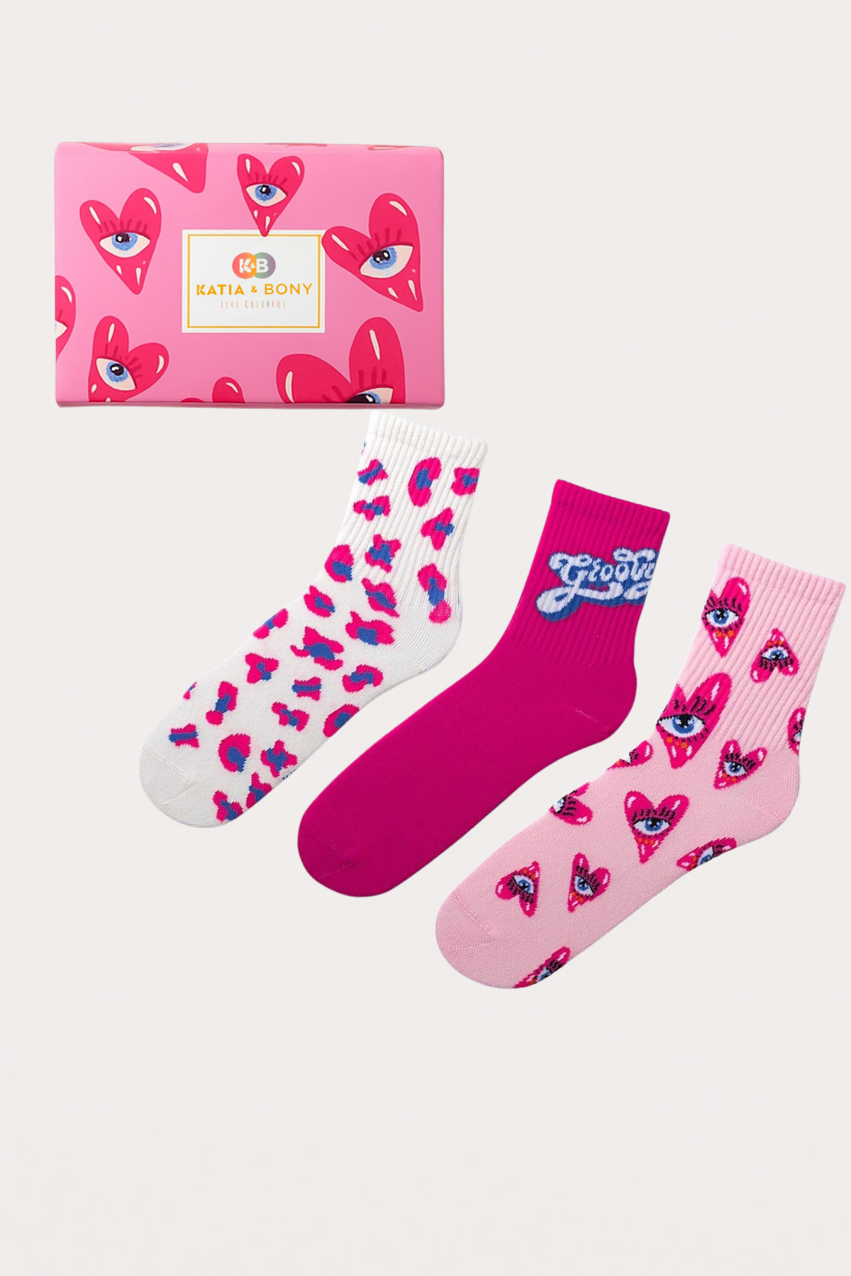Girls 3-Piece Boxed Heart Detailed Socks Pink