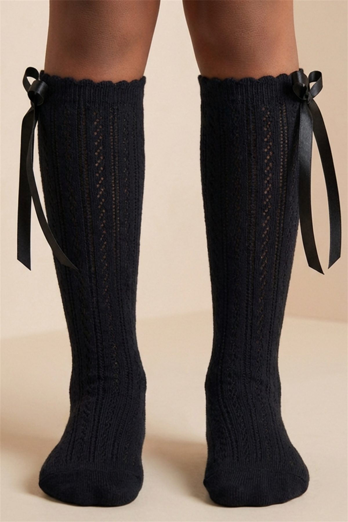 Girls Satin Bow Knitted Knee-High Socks Black