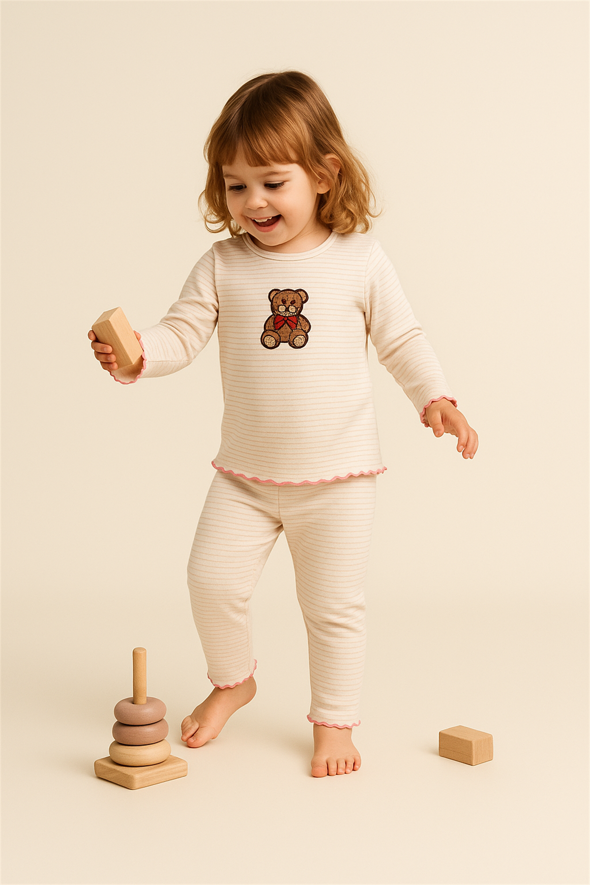 Kız Çocuk Teddy Desenli Pijama Takımı Ekru