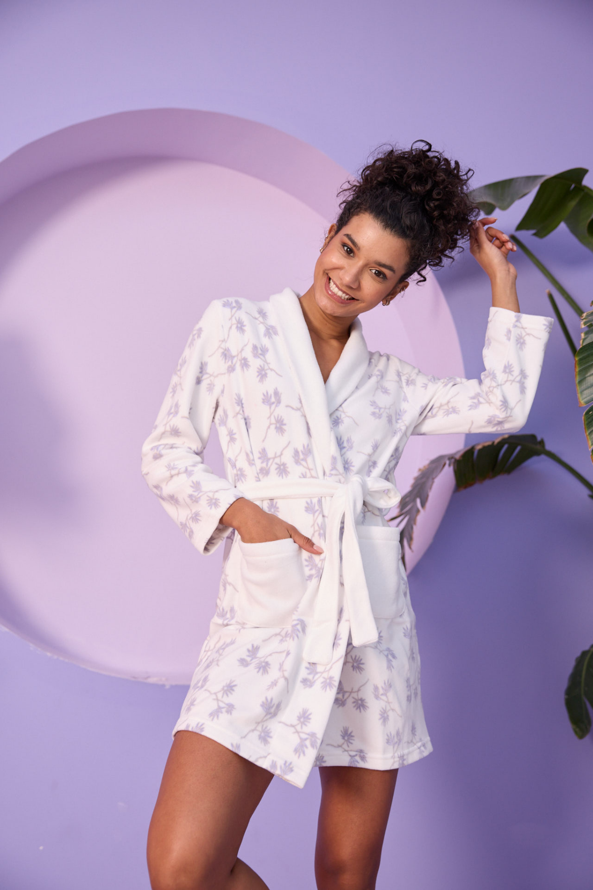 Kadın Lila Renkli Çiçek Desenli Beli Bağlamalı Sabahlık