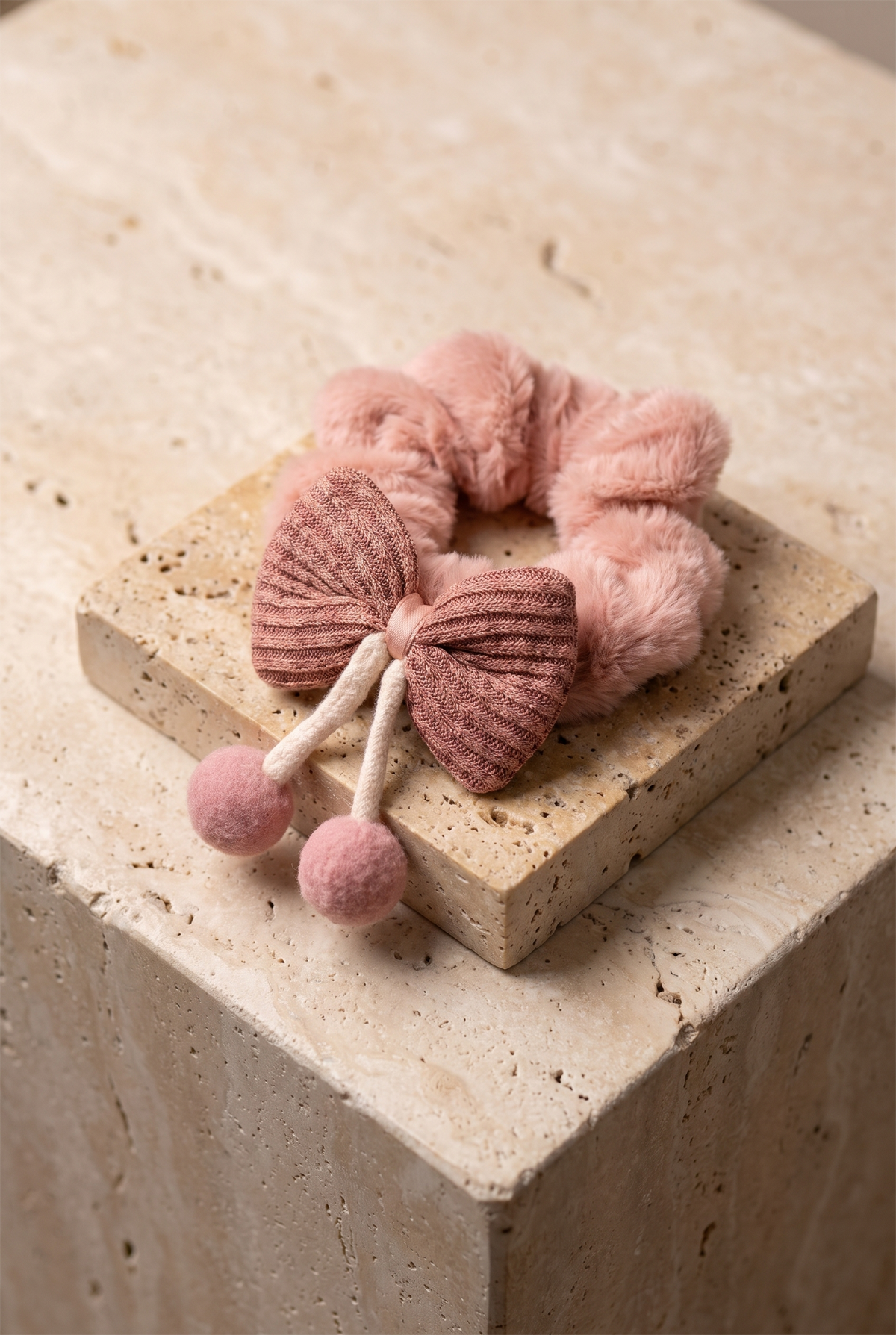 Peluş Lastikli Pofuduk Fiyonklu Lastik Toka Pembe