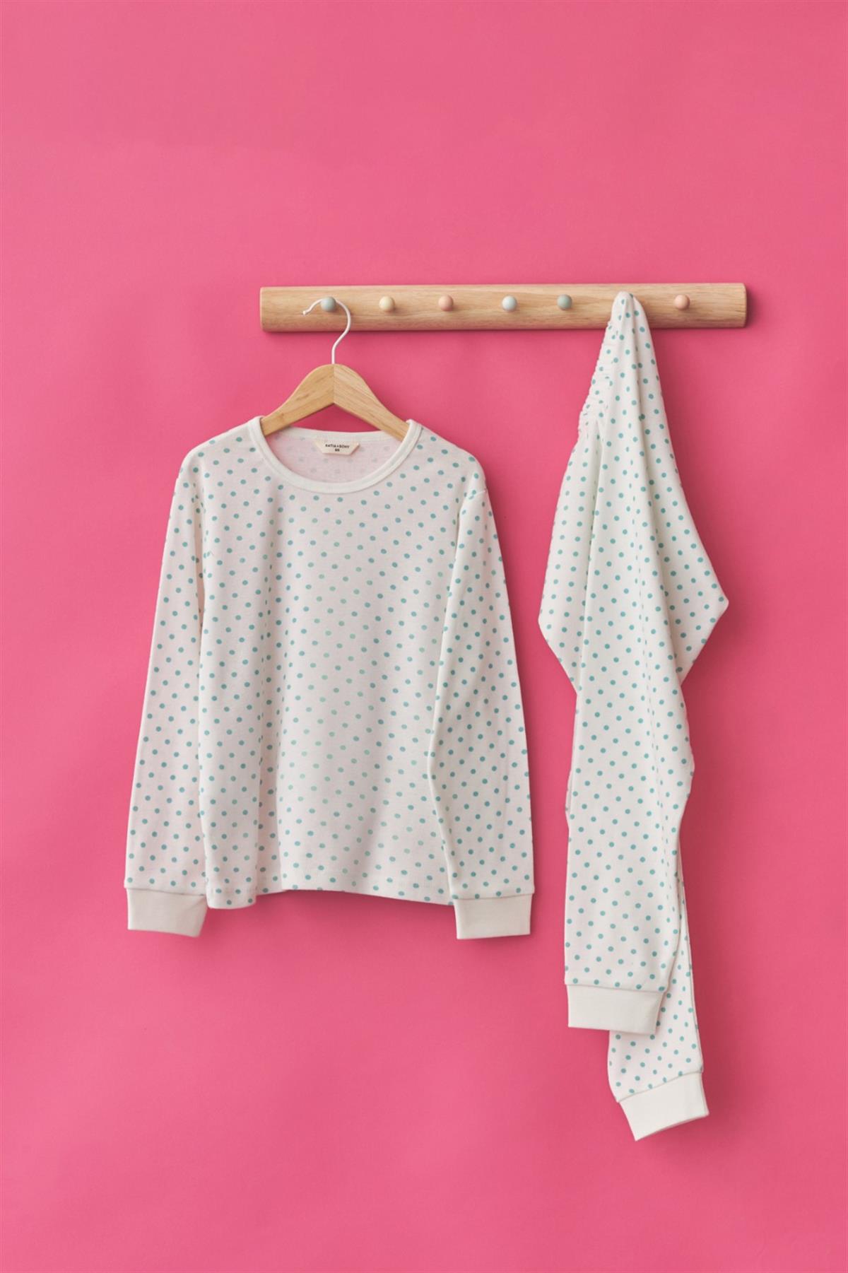 Polka Dot Pattern Childrens Pajama Set Cream