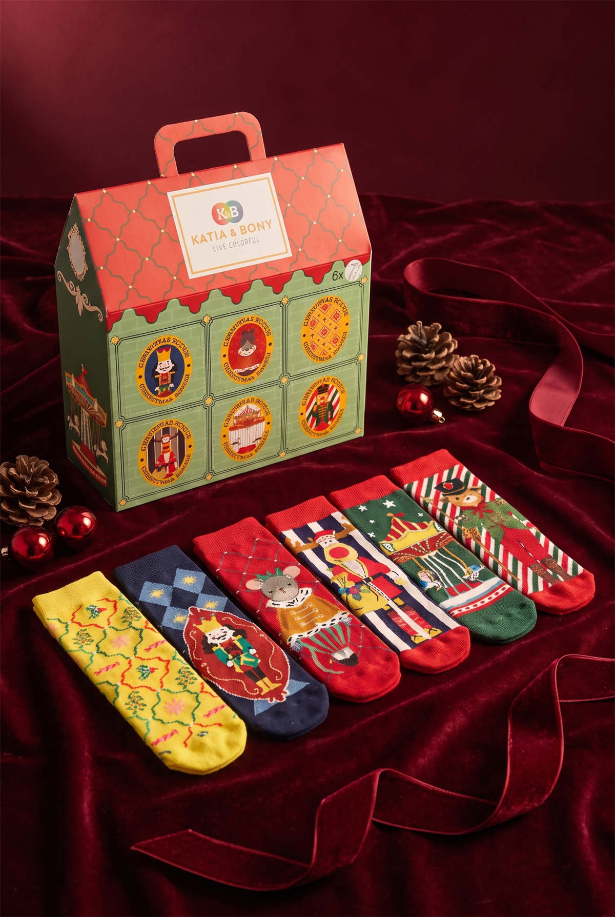 Unisex Advent Calendar Kutulu 6lı Yılbaşı Temalı Pamuklu Soket Çorap Çok Renkli