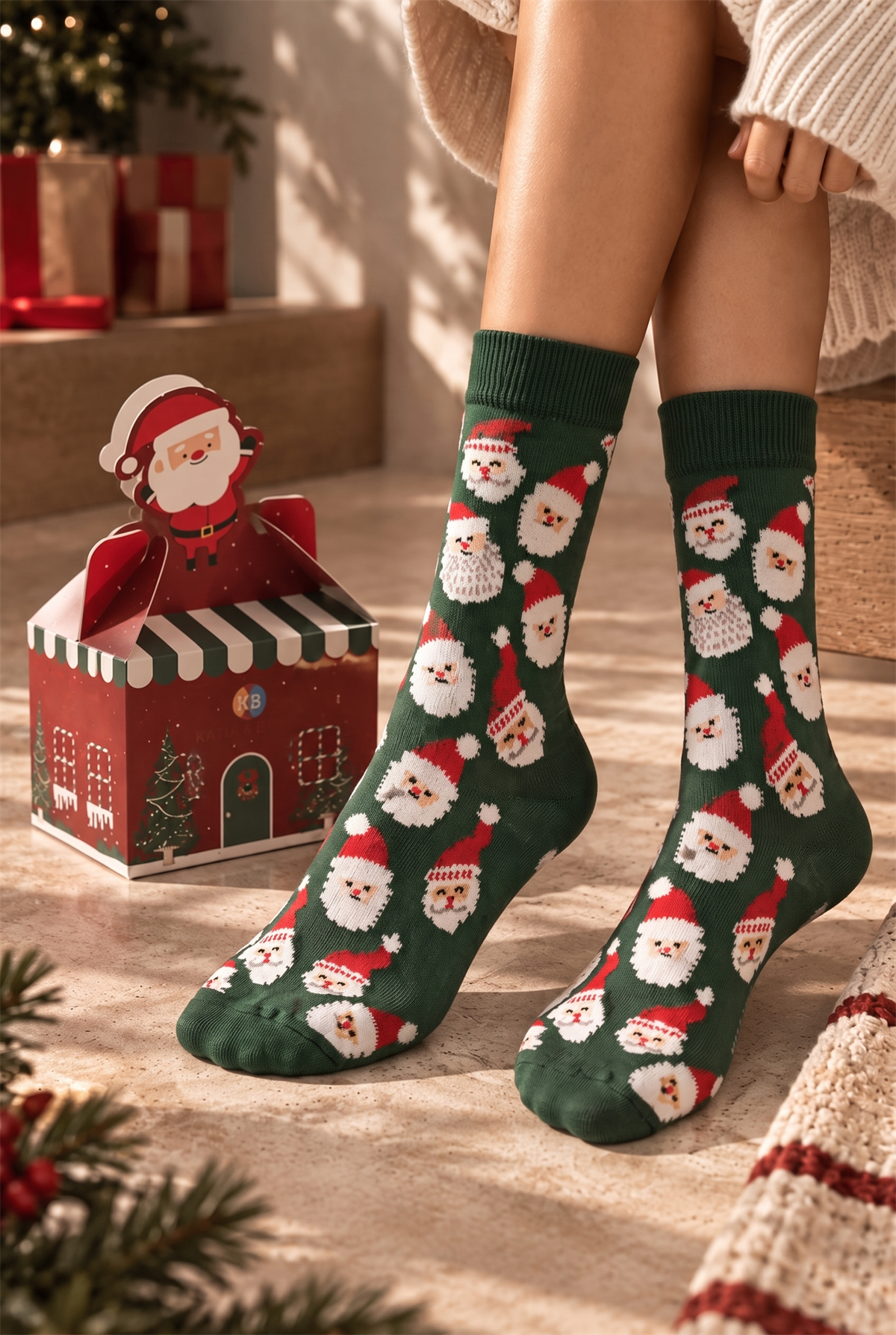 Unisex Noel Baba Kutulu Pamuklu Soket Yılbaşı Çorabı Yeşil