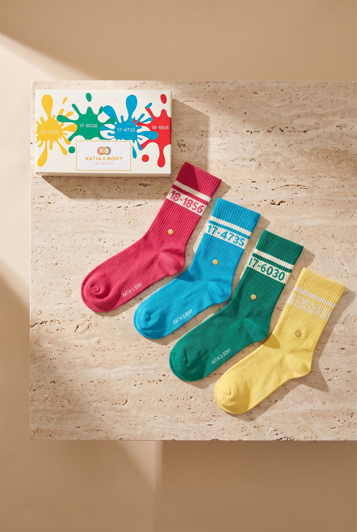 Unisex Pantone Renkli 4lü Kutulu Soket Çorap