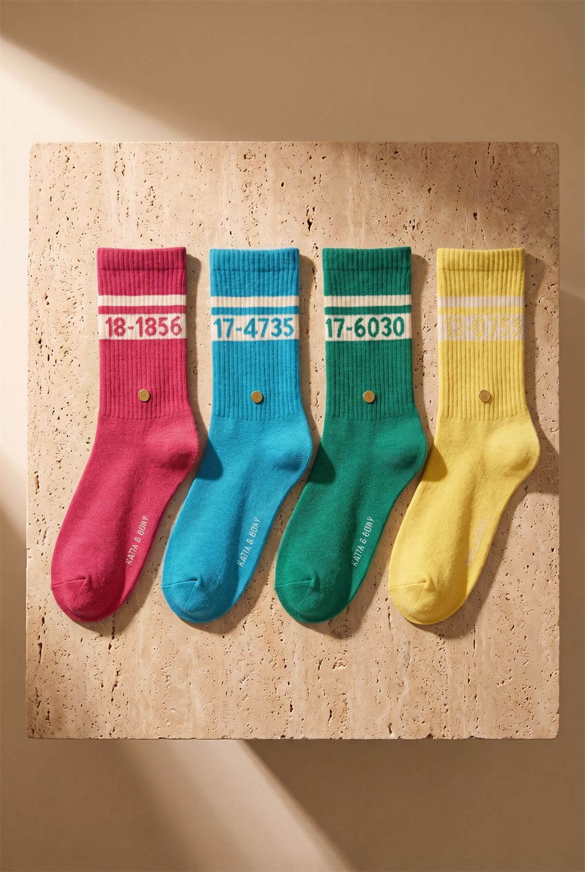 Unisex Pantone Renkli 4lü Kutulu Soket Çorap