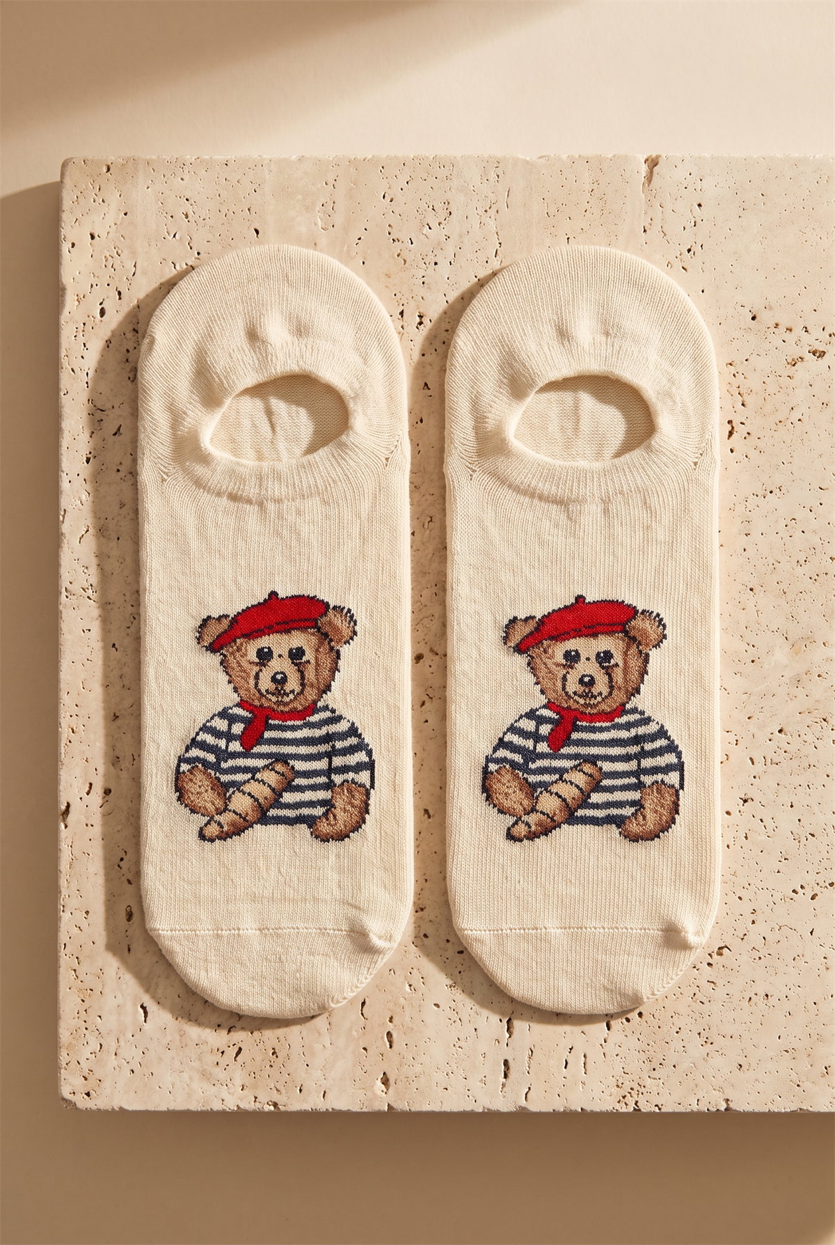 Unisex Teddy Desenli Görünmez Çorap Ekru