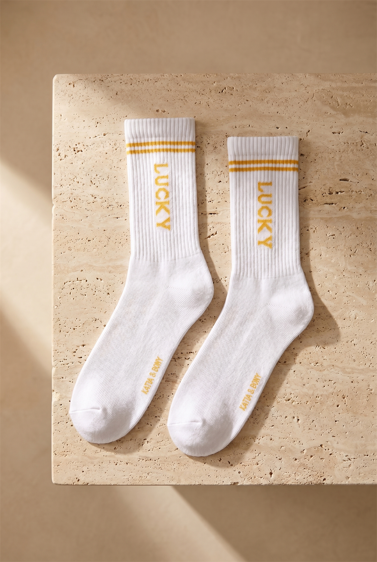 Unisex Yazı Baskılı Çizgili Beyaz 4lü Soket Çorap