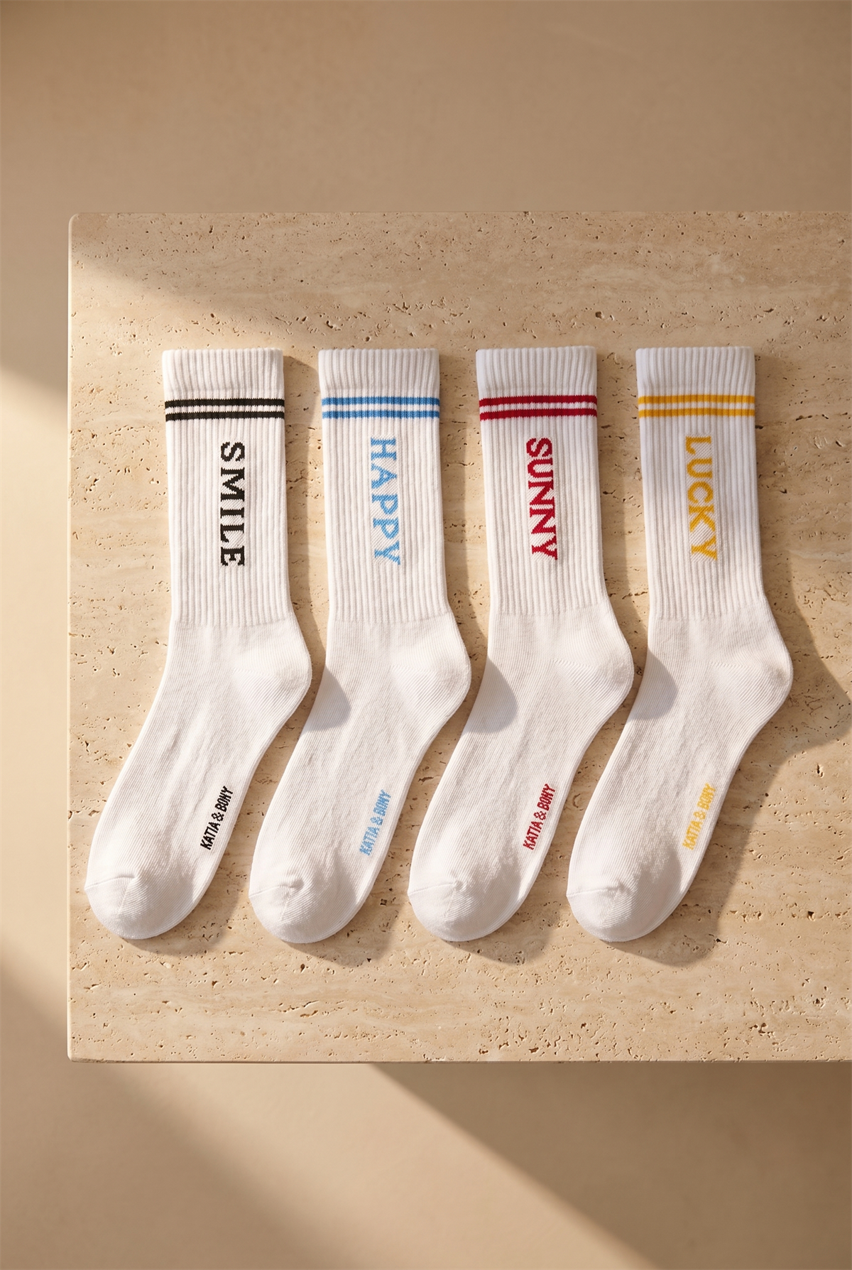 Unisex Yazı Baskılı Çizgili Beyaz 4lü Soket Çorap