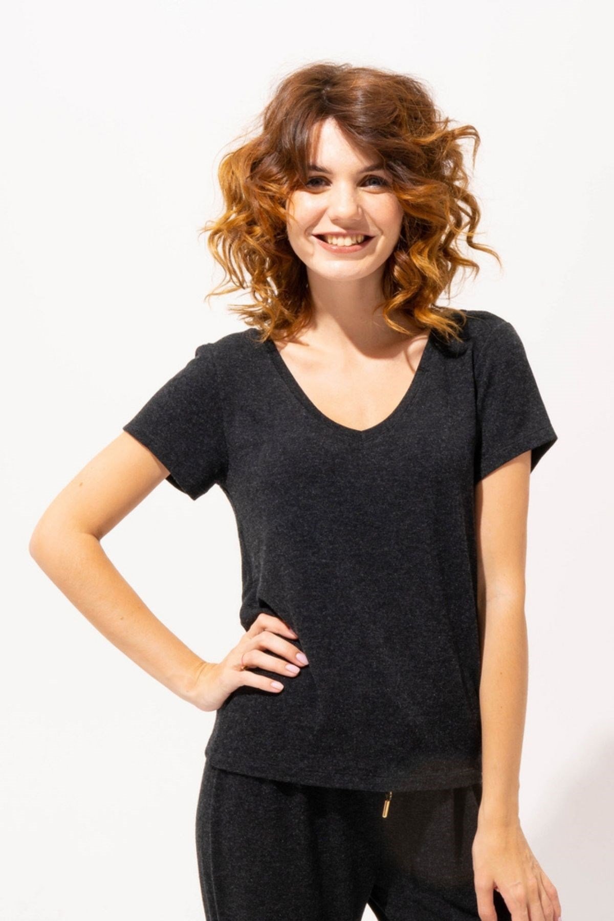Katia and Bony Silver Line Medly Kadın Tshirt. 1 Katia and Bony Silver Line Medly Kadın Tshirt. 1