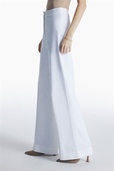 HARUNA TROUSERS // white