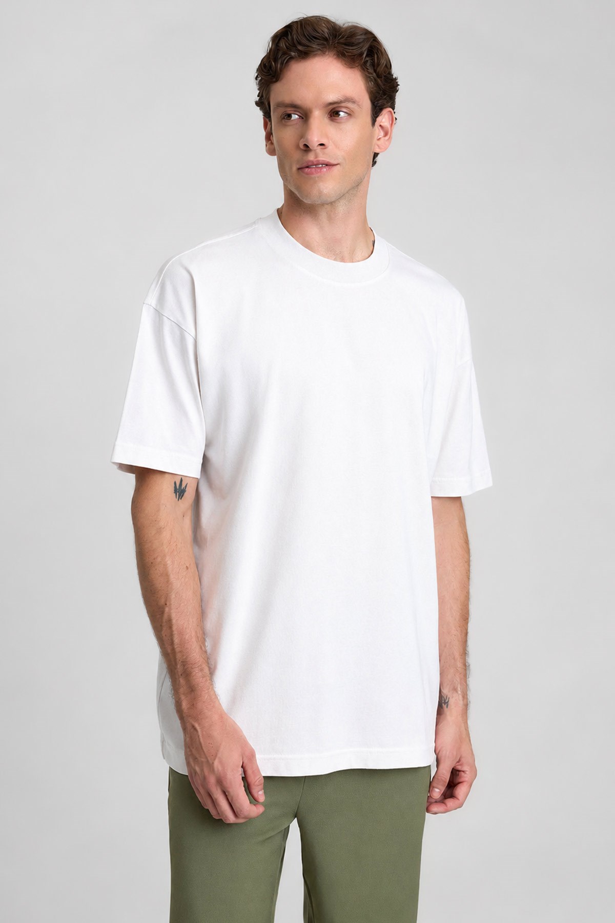 Mısırlı Erkek Oversize T-shirt Beyaz