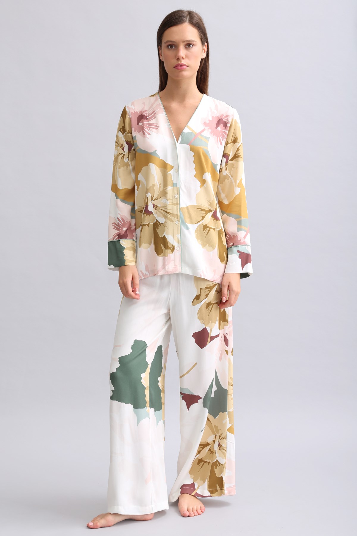 Mısırlı Kadın Bambu Pijama Takımı Çok Renkli