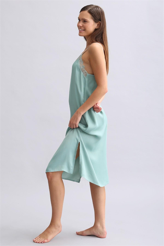 Kadın Dantel Detaylı Saten Gecelik Çağla Yeşili