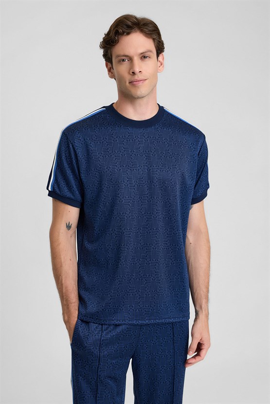 Mısırlı Erkek Jakarlı İnterlok  Monogram Desenli Tiktak Detaylı T-shirt Lacivert