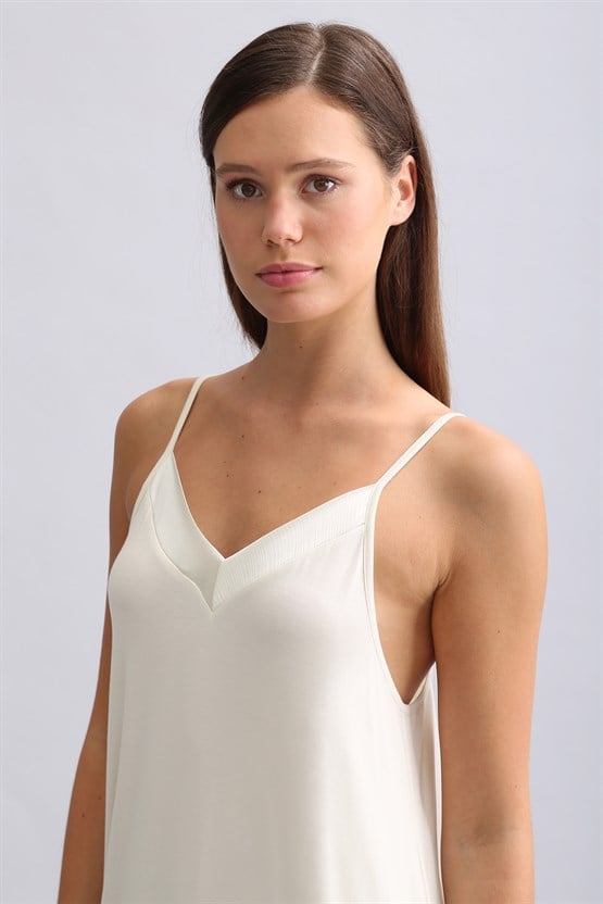 Mısırlı Kadın Örme İp Askılı Gecelik Ekru