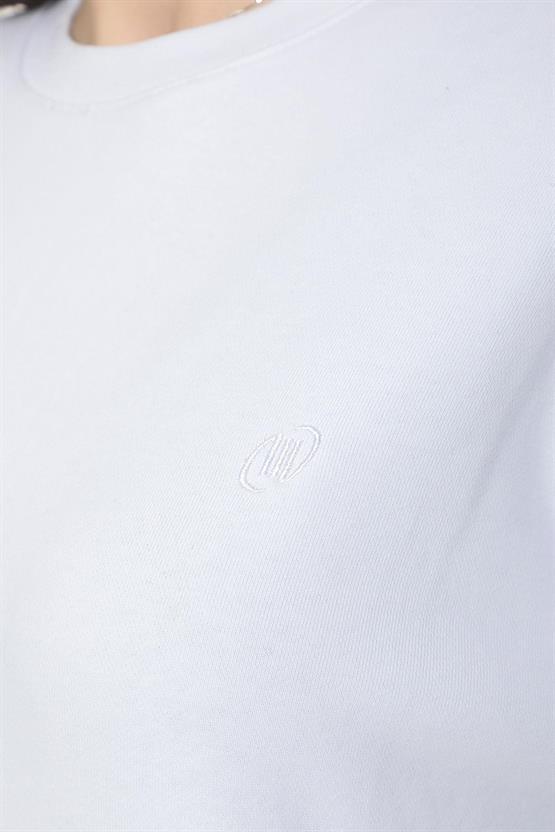 Mısırlı Kadın Üç İplik Oversize Bisiklet Yaka Beyaz Sweatshirt