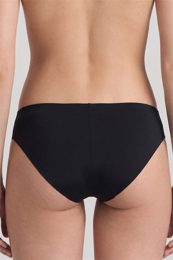 Mısırlı Lazer Kesim Slip Siyah